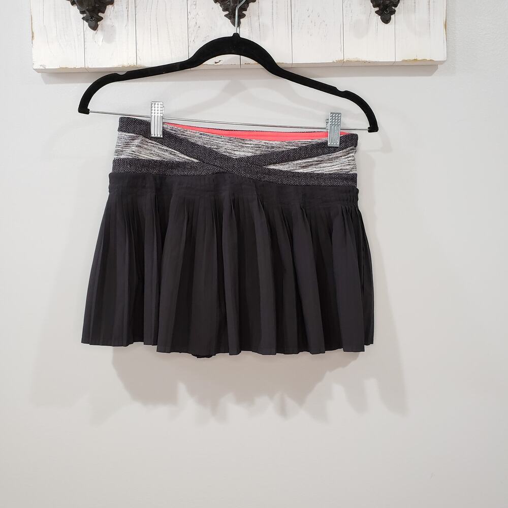 Ivivva by Lululemon Girls Pleated Skort Black Size 14 Athletic Tennis